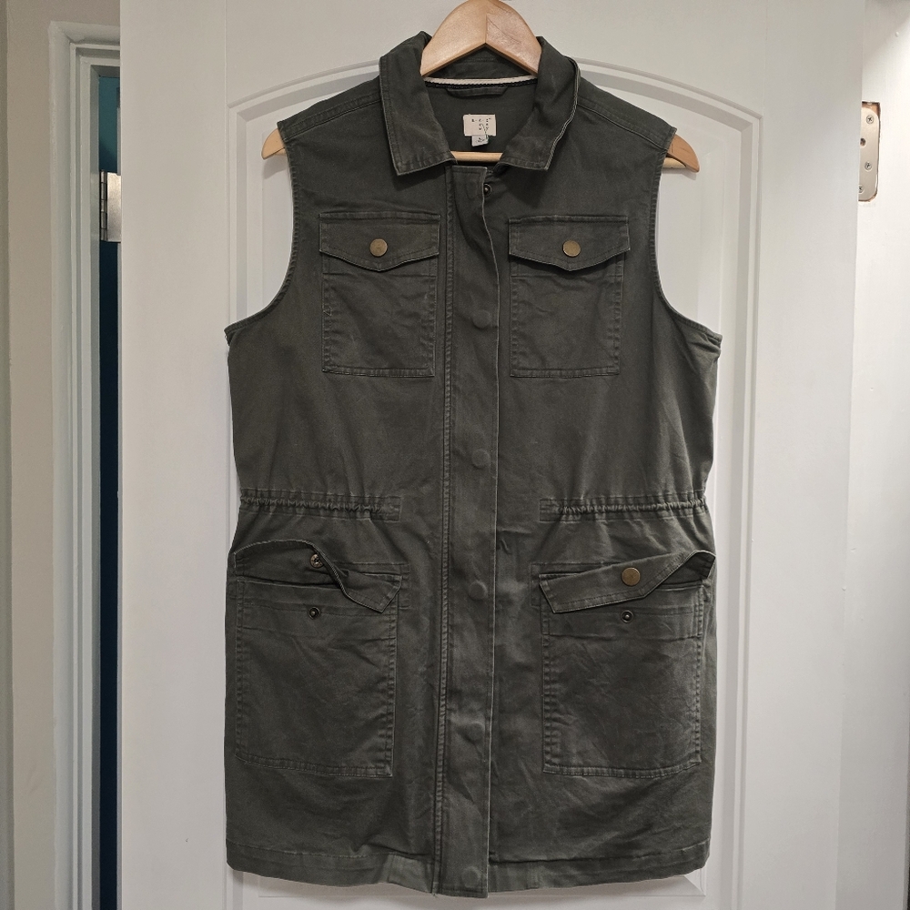 🌟7/25$ A New Day | Olive Cargo Utility Vest - Picture 2 of 9